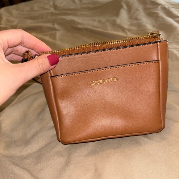 Calvin Klein Wristlet Wallet/Purse - Picture 5 of 5